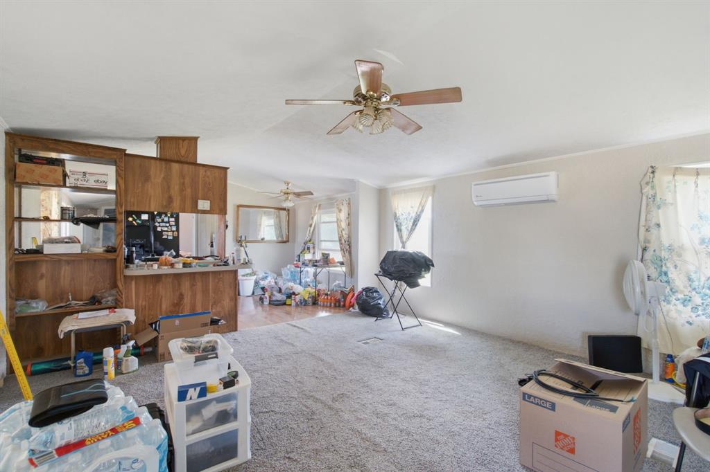 2047 Private Road 379 Property Photo 6