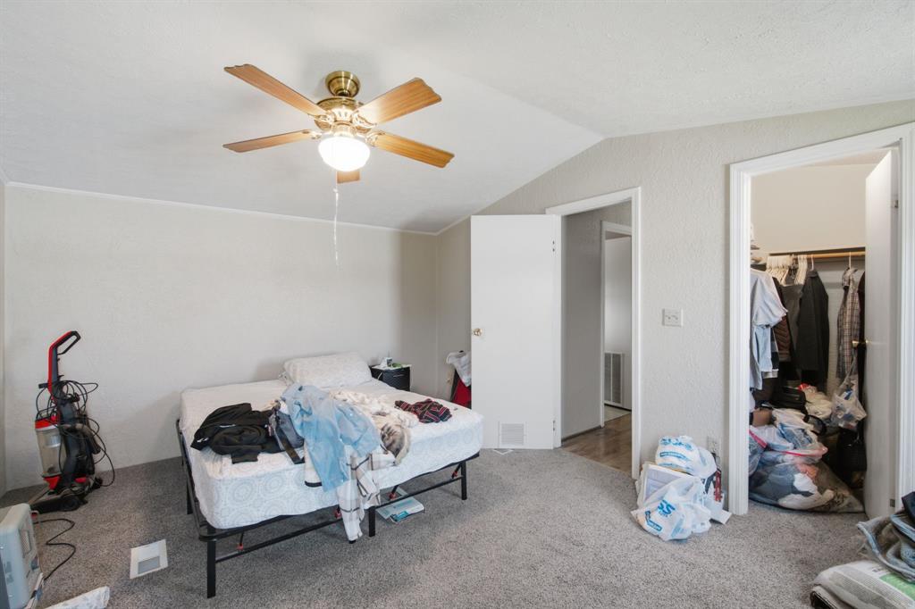 2047 Private Road 379 Property Photo 19