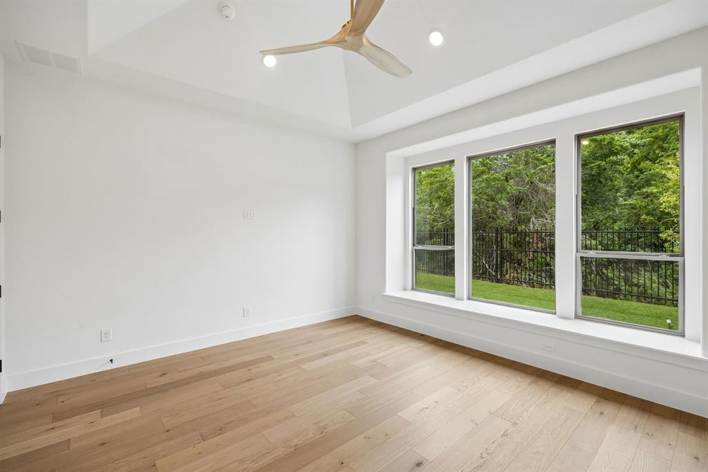 1904 Forest Park Way Property Photo 18