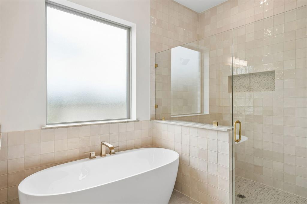 1904 Forest Park Way Property Photo 20