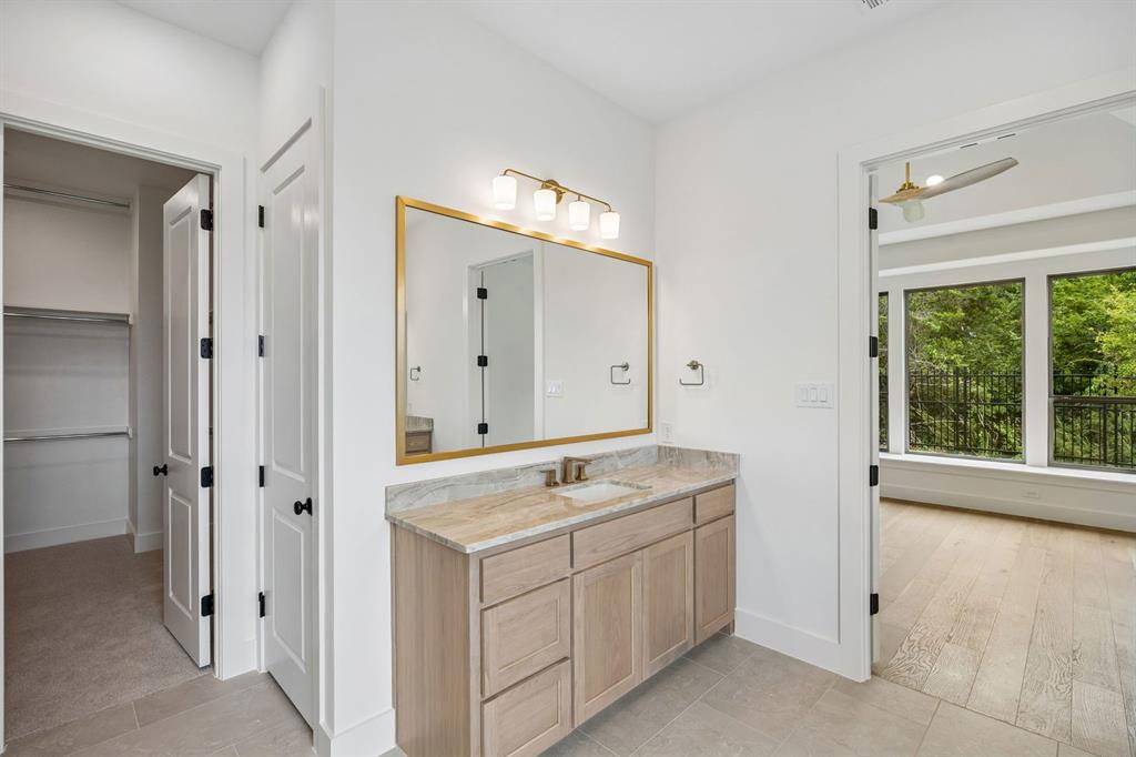 1904 Forest Park Way Property Photo 21