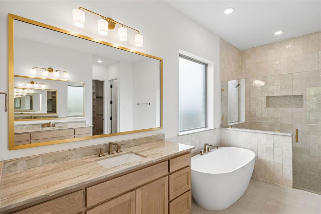 1904 Forest Park Way Property Photo 23