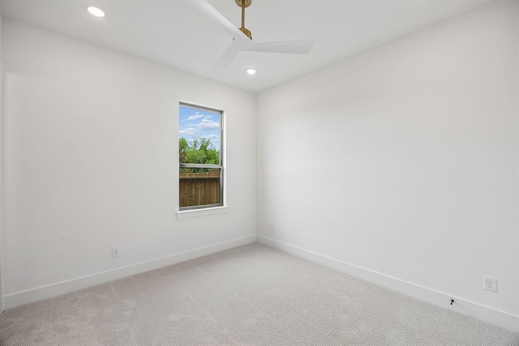 1904 Forest Park Way Property Photo 30