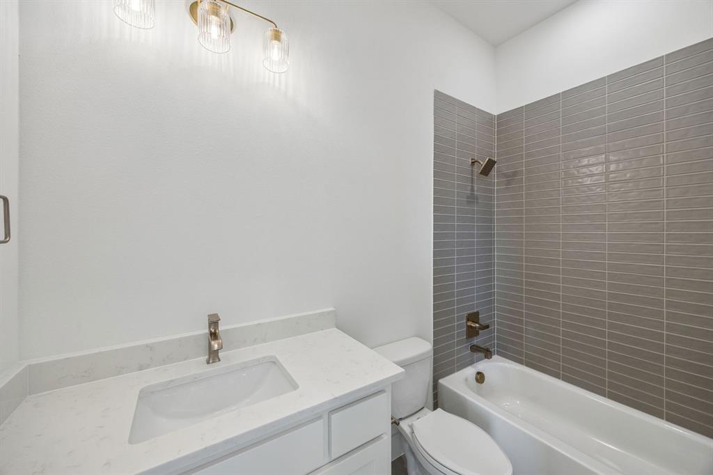 1904 Forest Park Way Property Photo 35