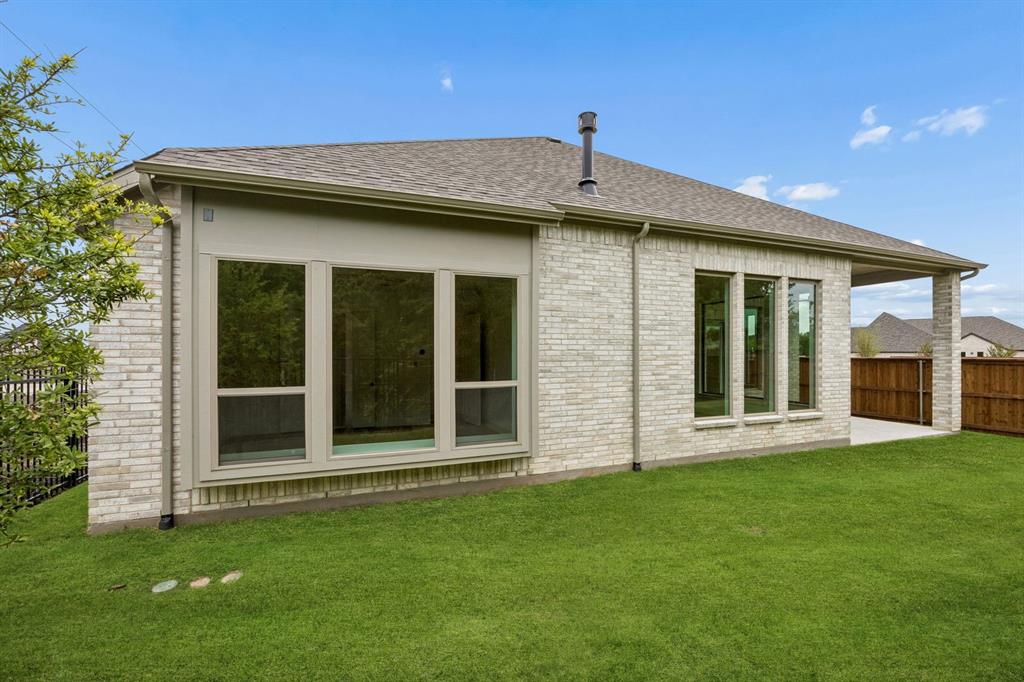 1904 Forest Park Way Property Photo 40