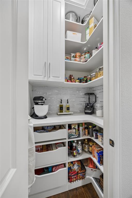 3777 Ferndale Lane Property Photo 12