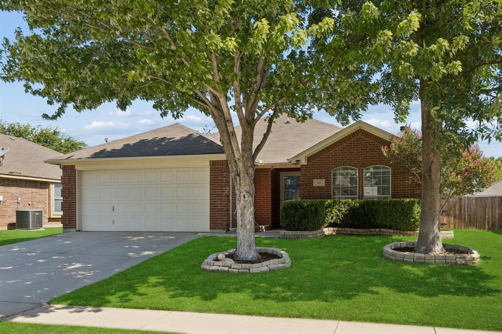 616 Steerman Court Property Photo 1