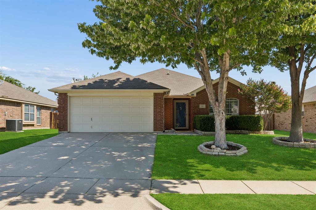 616 Steerman Court Property Photo 2