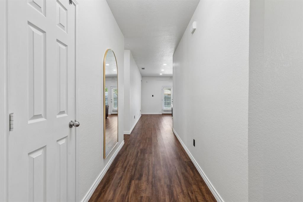 616 Steerman Court Property Photo 4