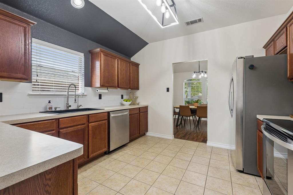 616 Steerman Court Property Photo 10
