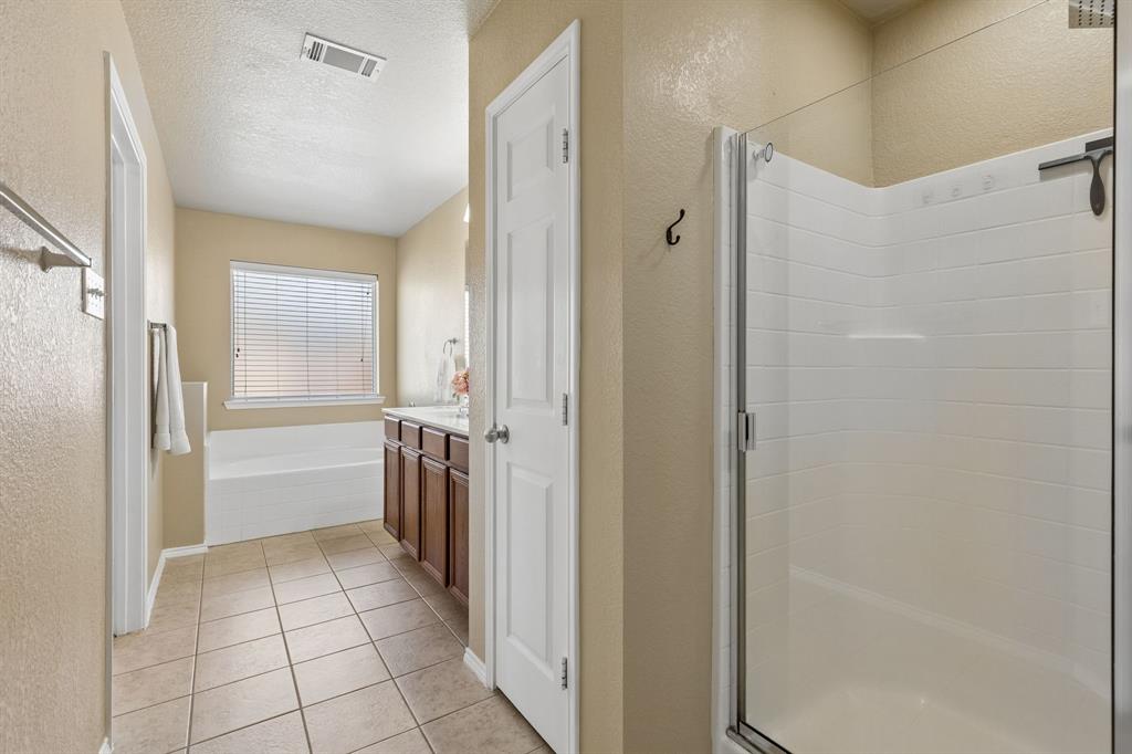 616 Steerman Court Property Photo 16