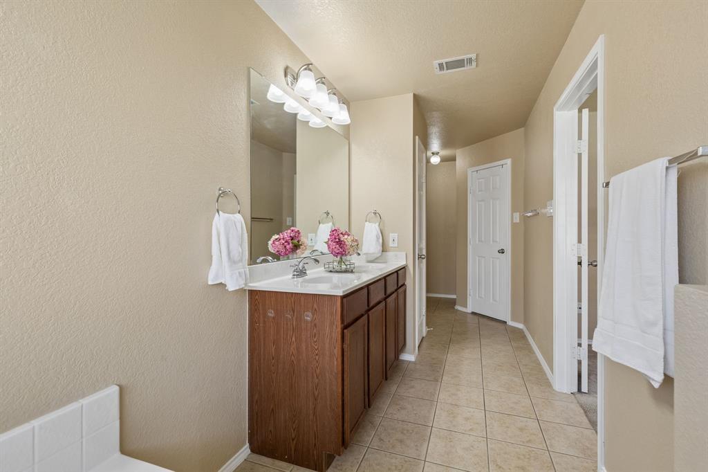 616 Steerman Court Property Photo 18