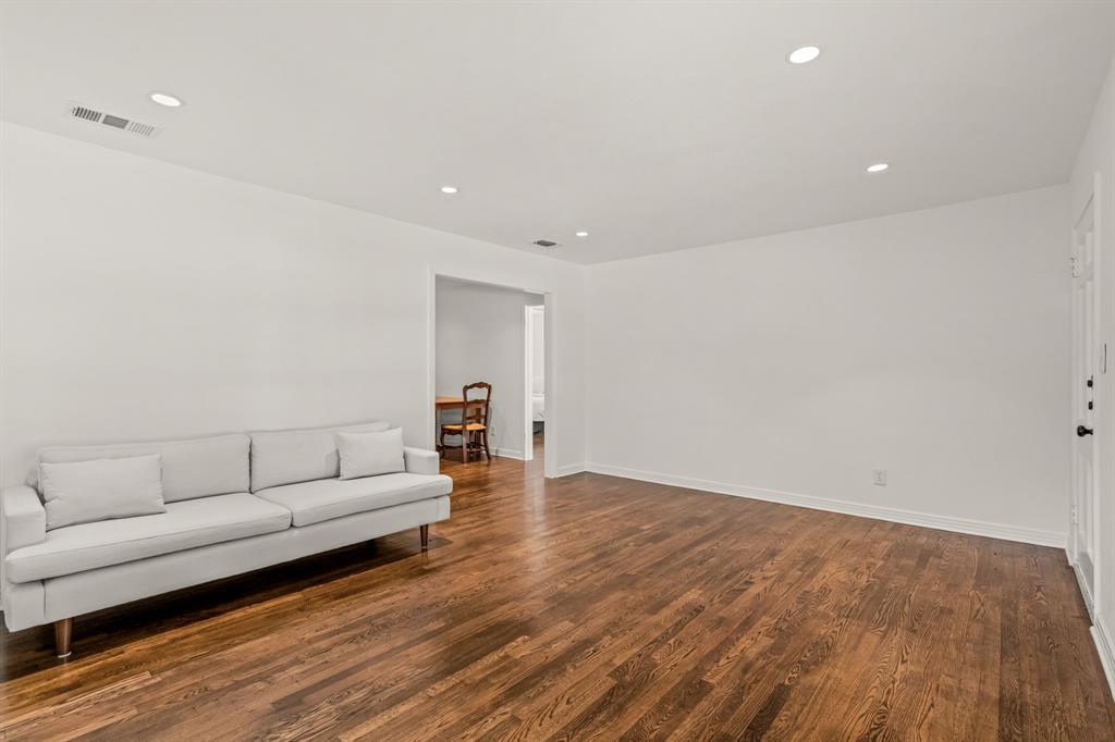 2725 Wayside Avenue Property Photo 6