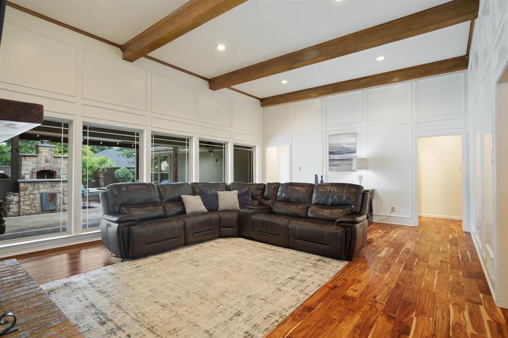 6423 Redpine Road Property Photo 3