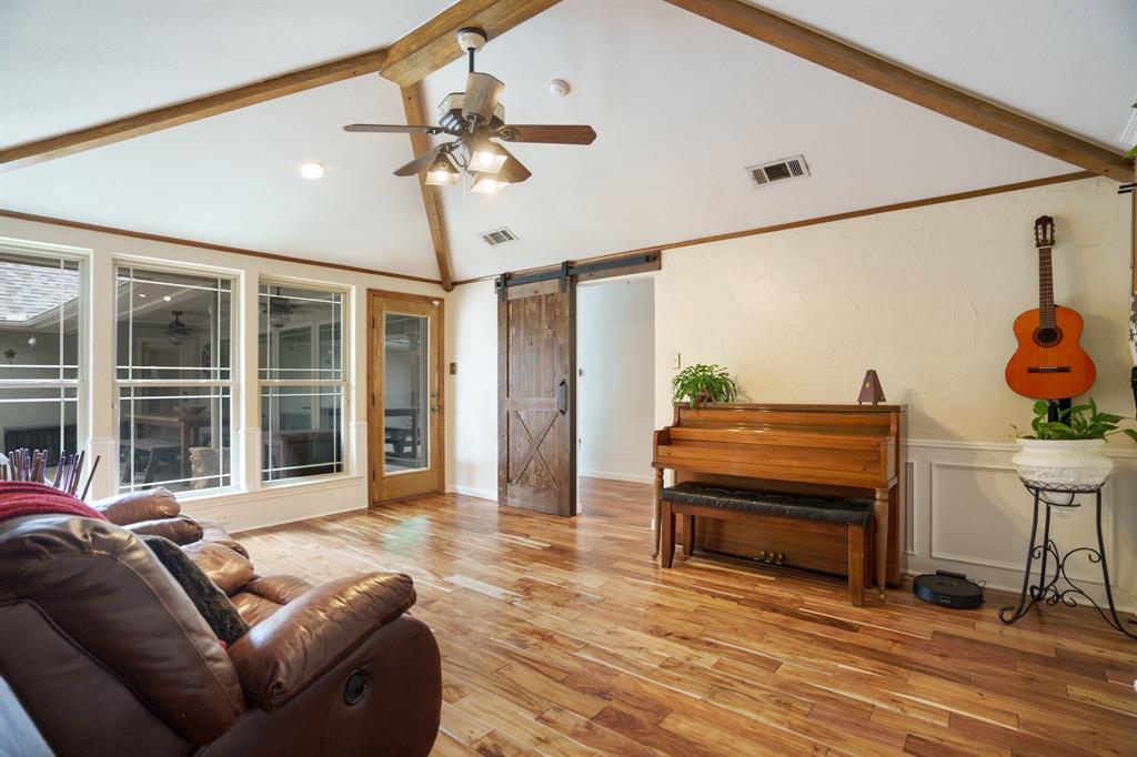 6423 Redpine Road Property Photo 7