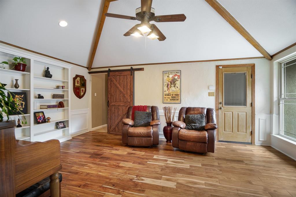 6423 Redpine Road Property Photo 8