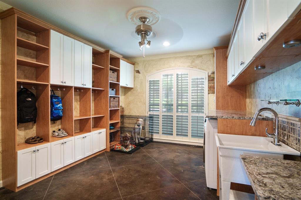 6423 Redpine Road Property Photo 12