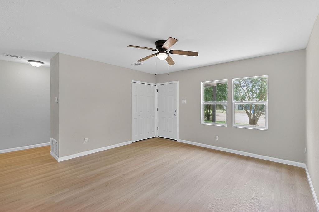 444 Bowie Property Photo 3