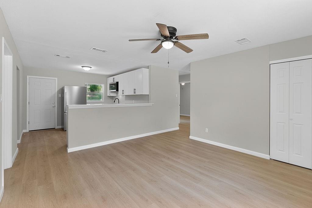 444 Bowie Property Photo 4