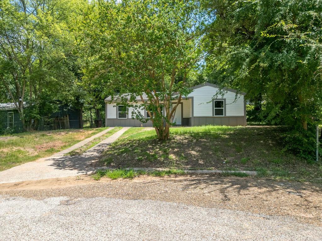 444 Bowie Property Photo 31
