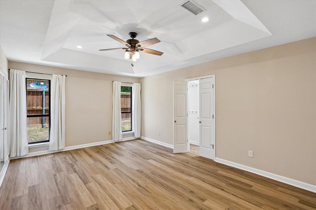 8620 Crosswind Drive Property Photo 11