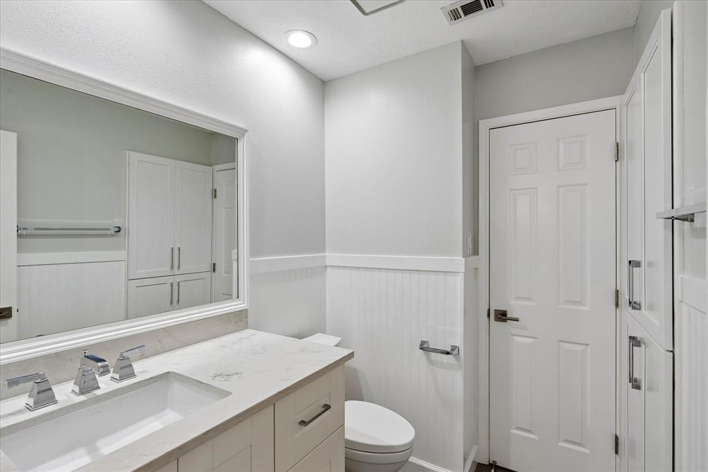8620 Crosswind Drive Property Photo 32