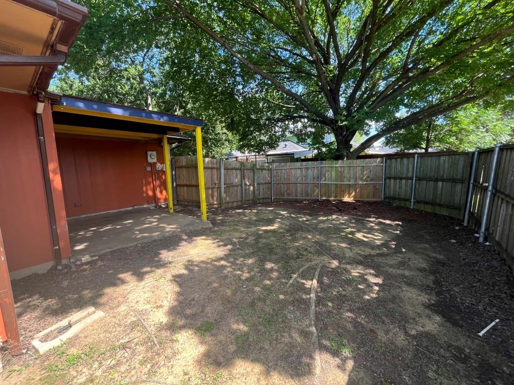 10204 Oak Terrace Circle Property Photo 4