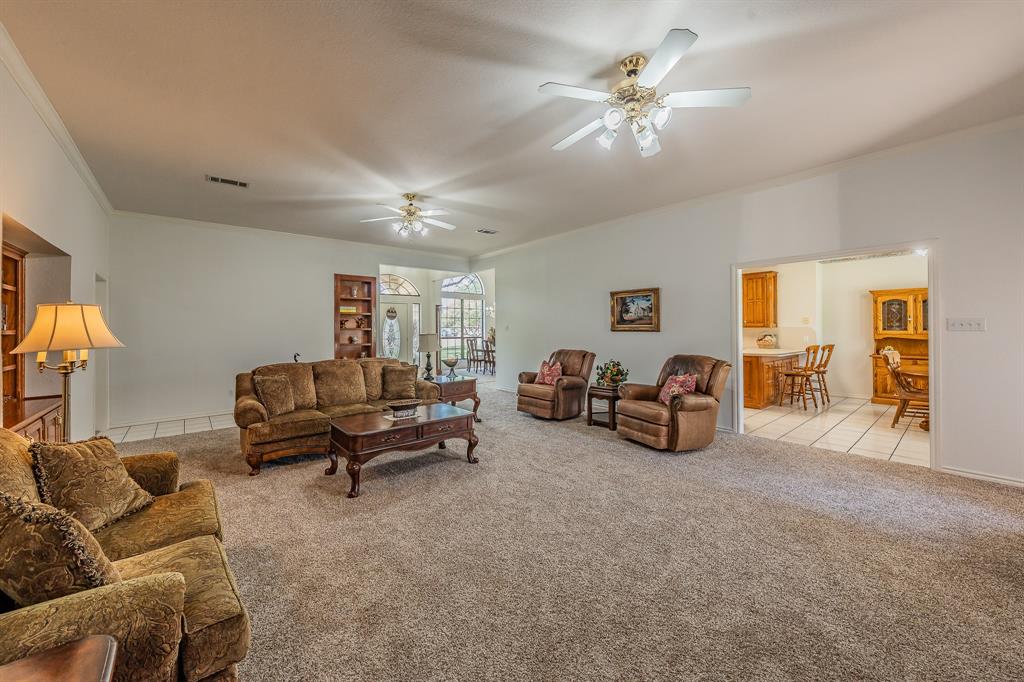 2305 Floyd Hampton Road Property Photo 9