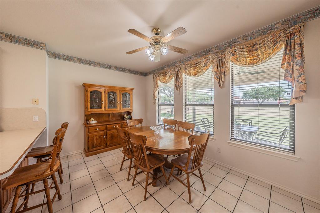 2305 Floyd Hampton Road Property Photo 10