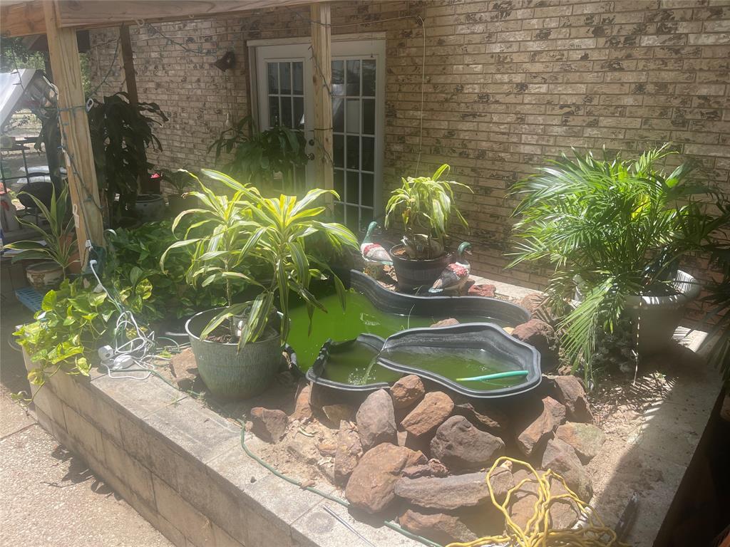 976 E Water Tower Road Property Photo 3