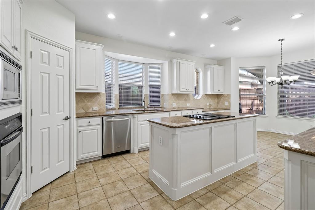2308 Idlewild Drive Property Photo 10