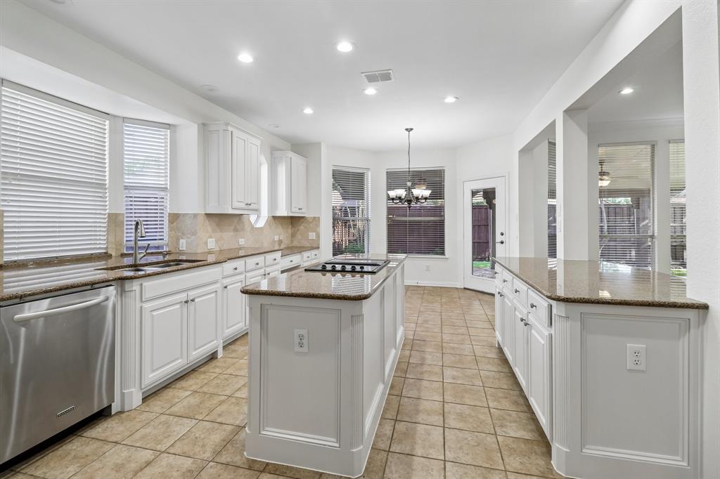 2308 Idlewild Drive Property Photo 11