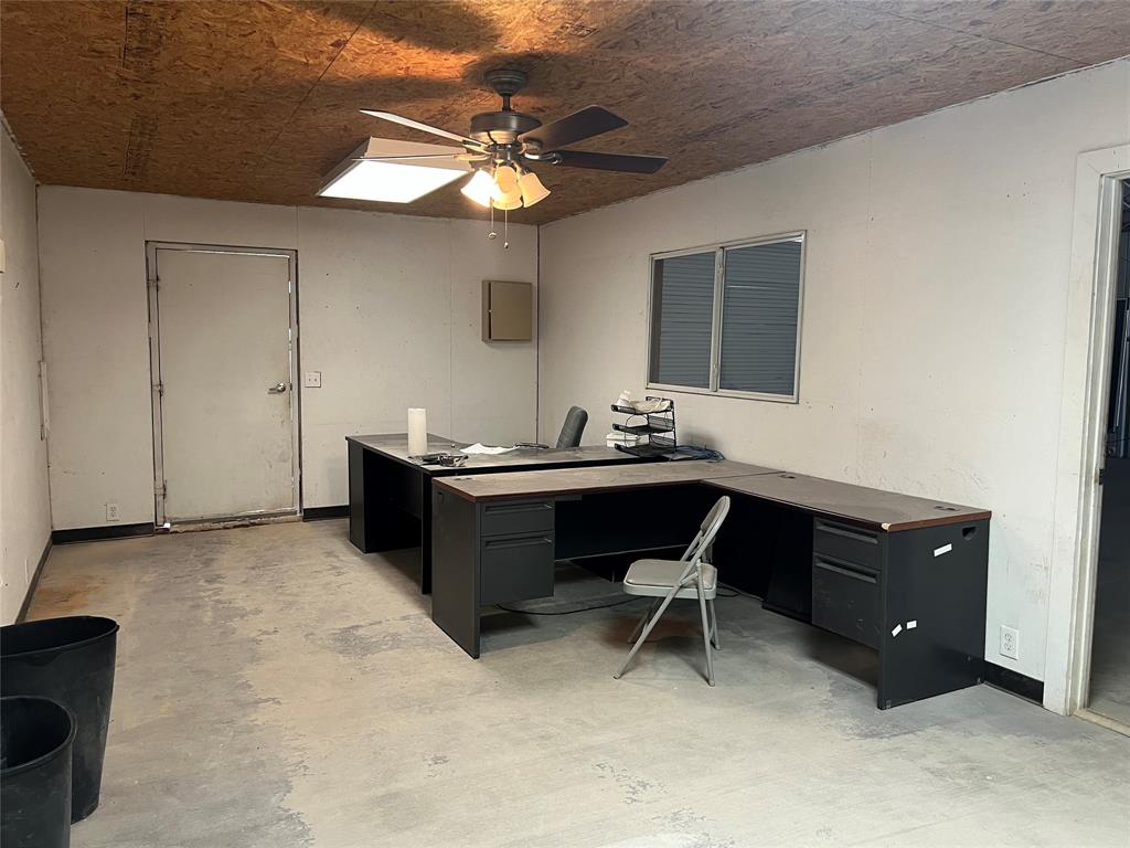 2901 Loop 464 Property Photo 2