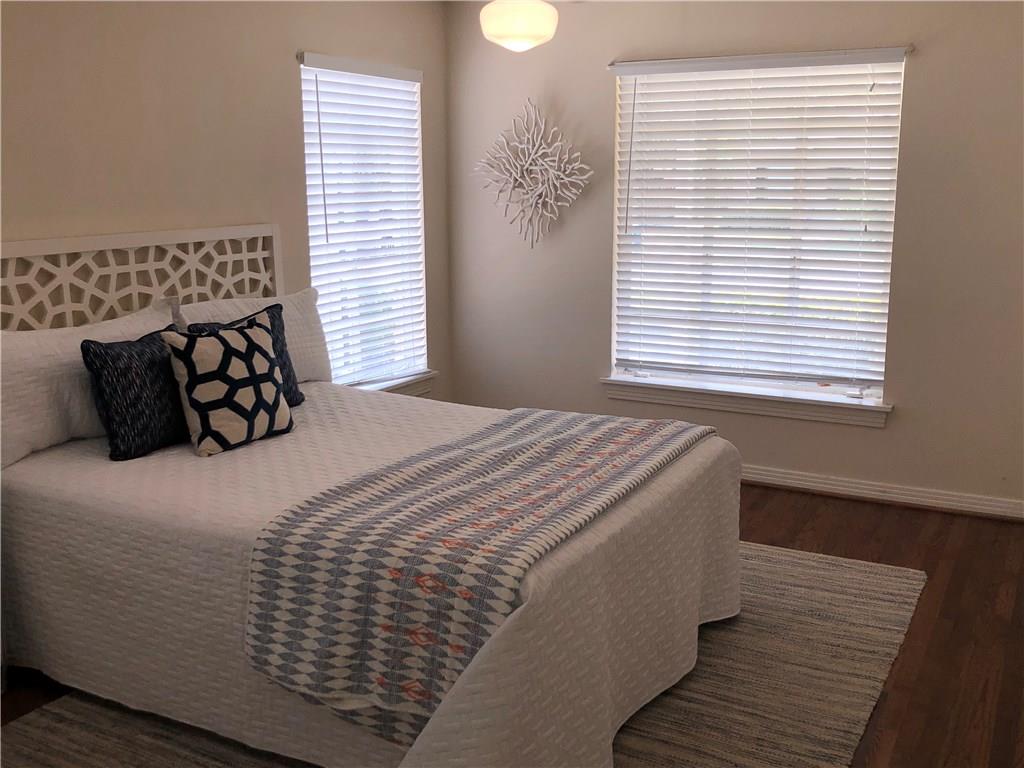 6215 Kenwood Avenue Property Photo 21