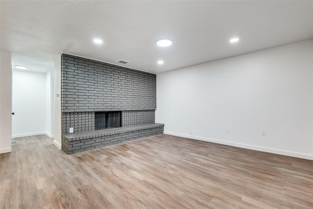 8507 Baumgarten Drive Property Photo 4