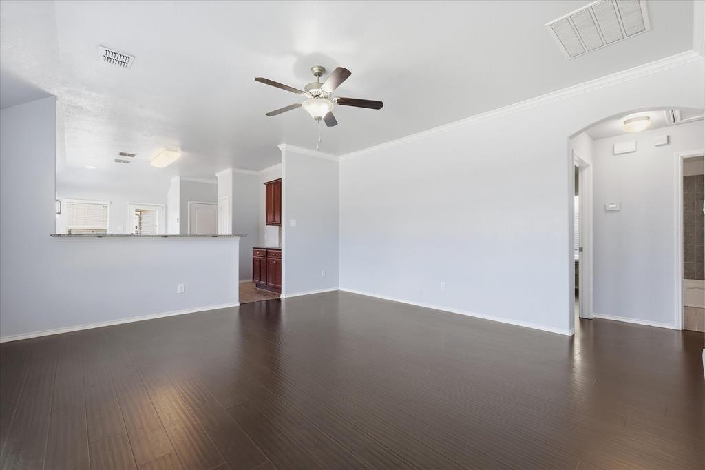 9024 Stewart Street Property Photo 4