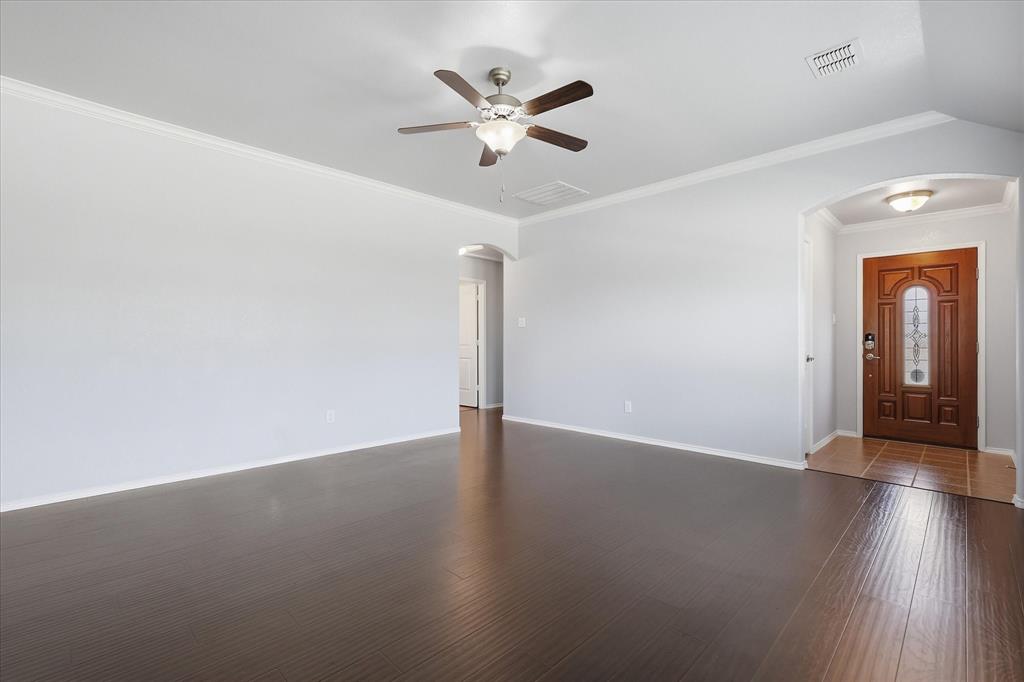 9024 Stewart Street Property Photo 6