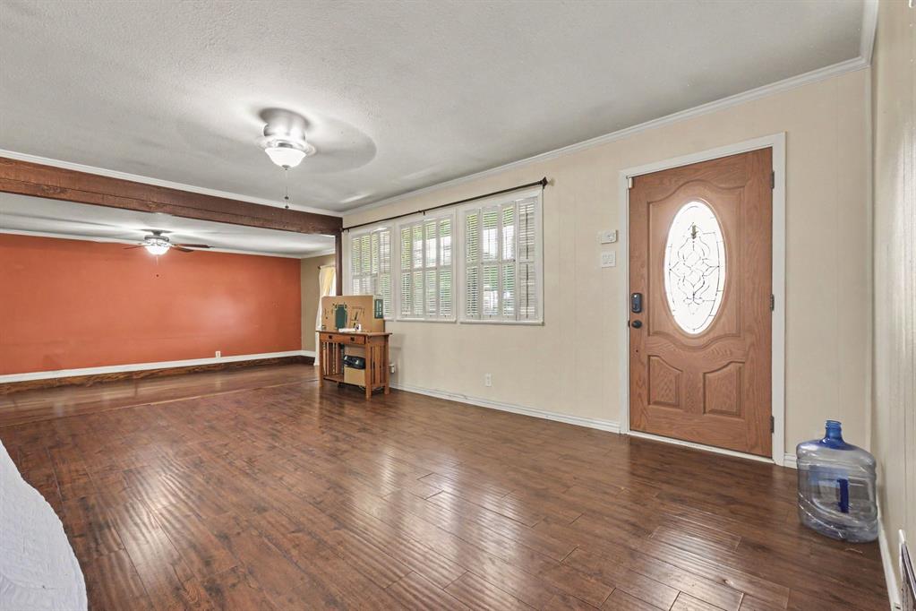 2520 Collingwood Drive Property Photo 3