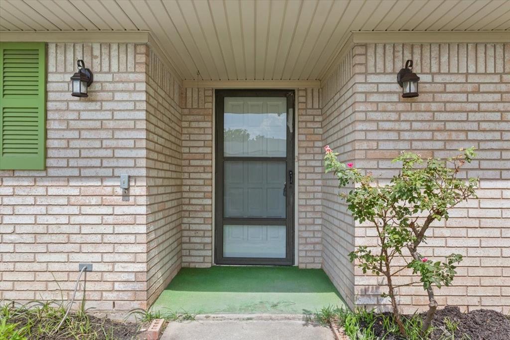 849 Arlington Drive Property Photo 6