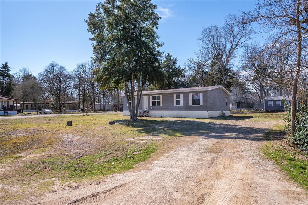129 E Elm Drive Property Photo 1
