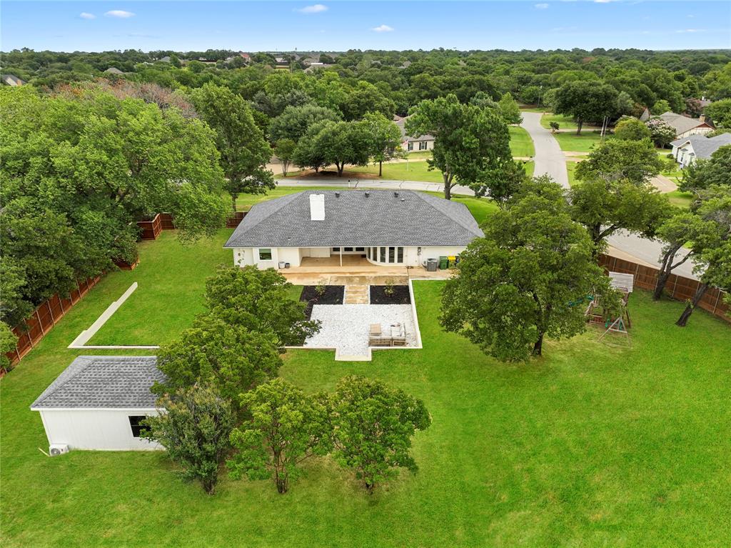 180 Trailing Oaks Drive Property Photo 38