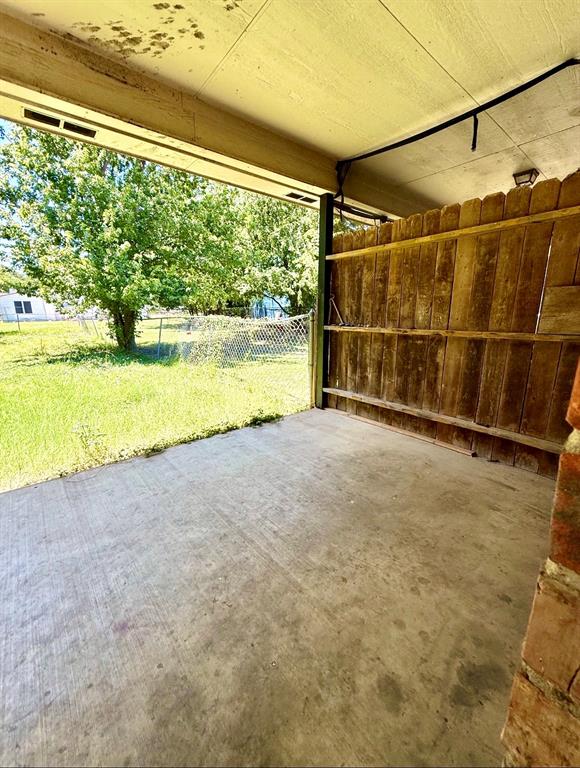 506 W Green Avenue Property Photo 17