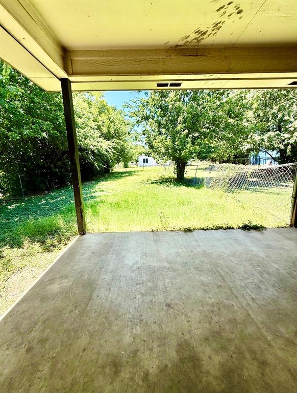506 W Green Avenue Property Photo 18