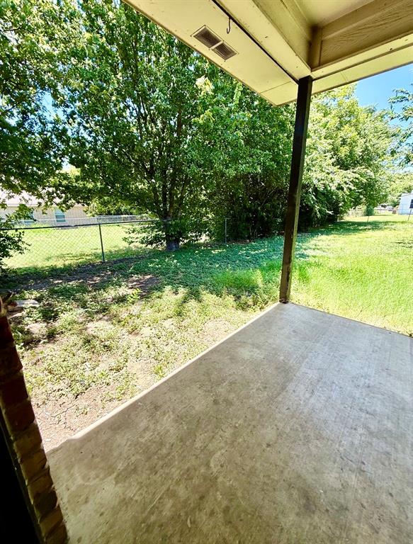 506 W Green Avenue Property Photo 19