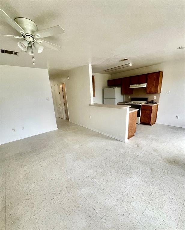 506 W Green Avenue Property Photo 21
