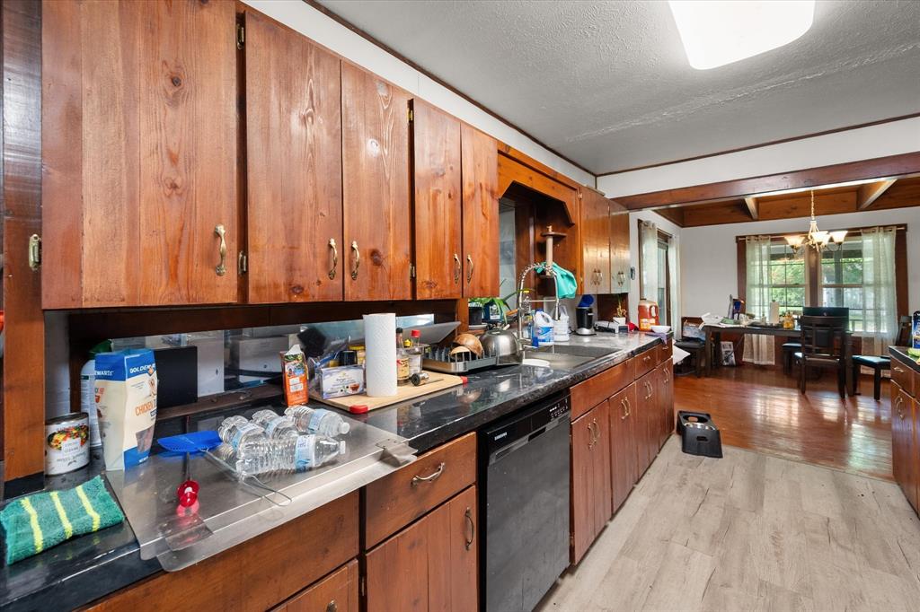 101 S Wright Avenue Property Photo 11