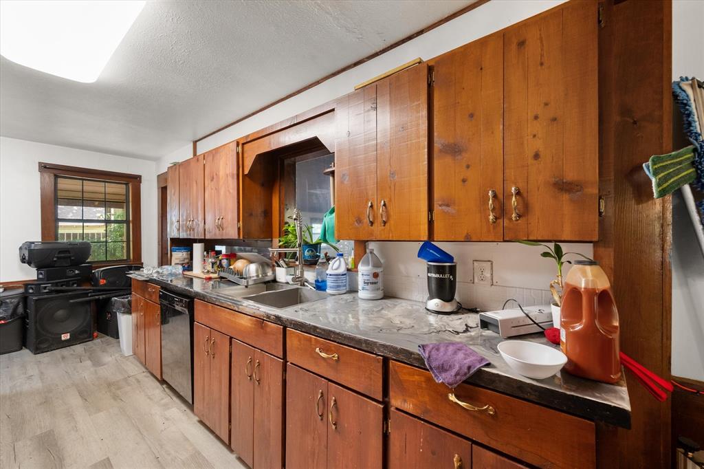101 S Wright Avenue Property Photo 12