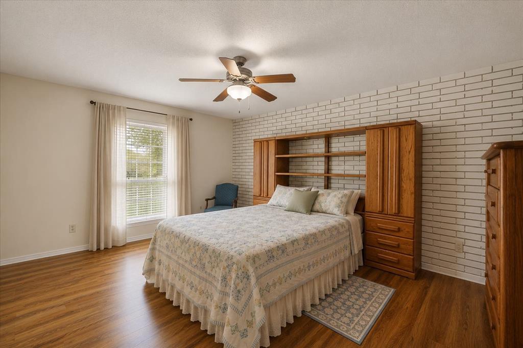 441 Briar Glen Property Photo 12