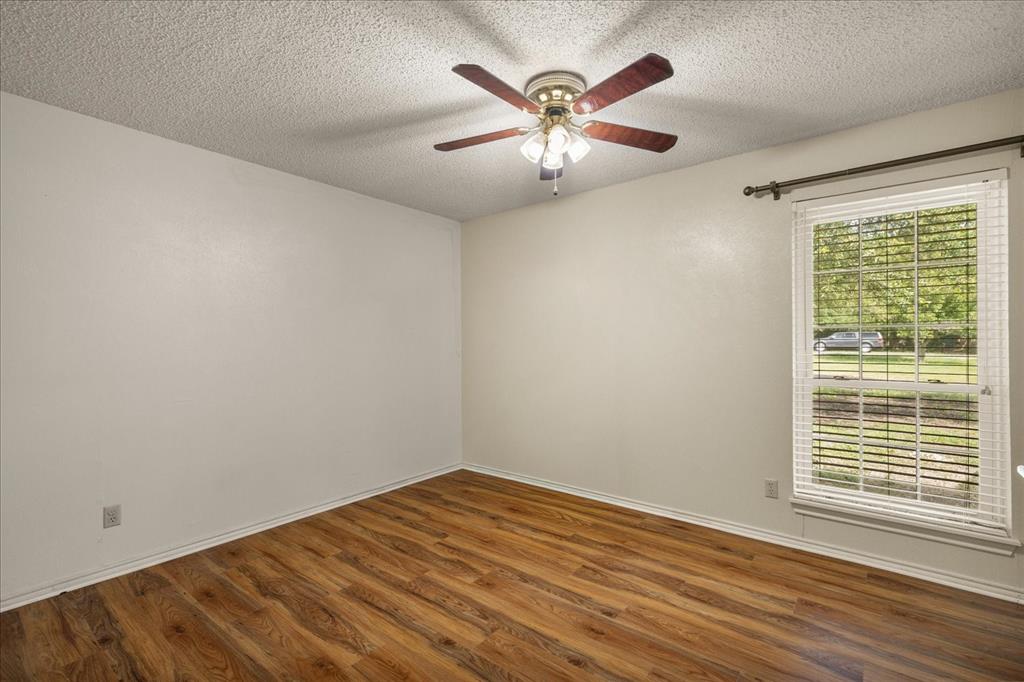 441 Briar Glen Property Photo 17