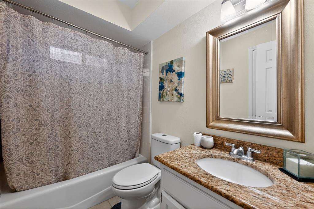 2307 Honeysuckle Drive Property Photo 25